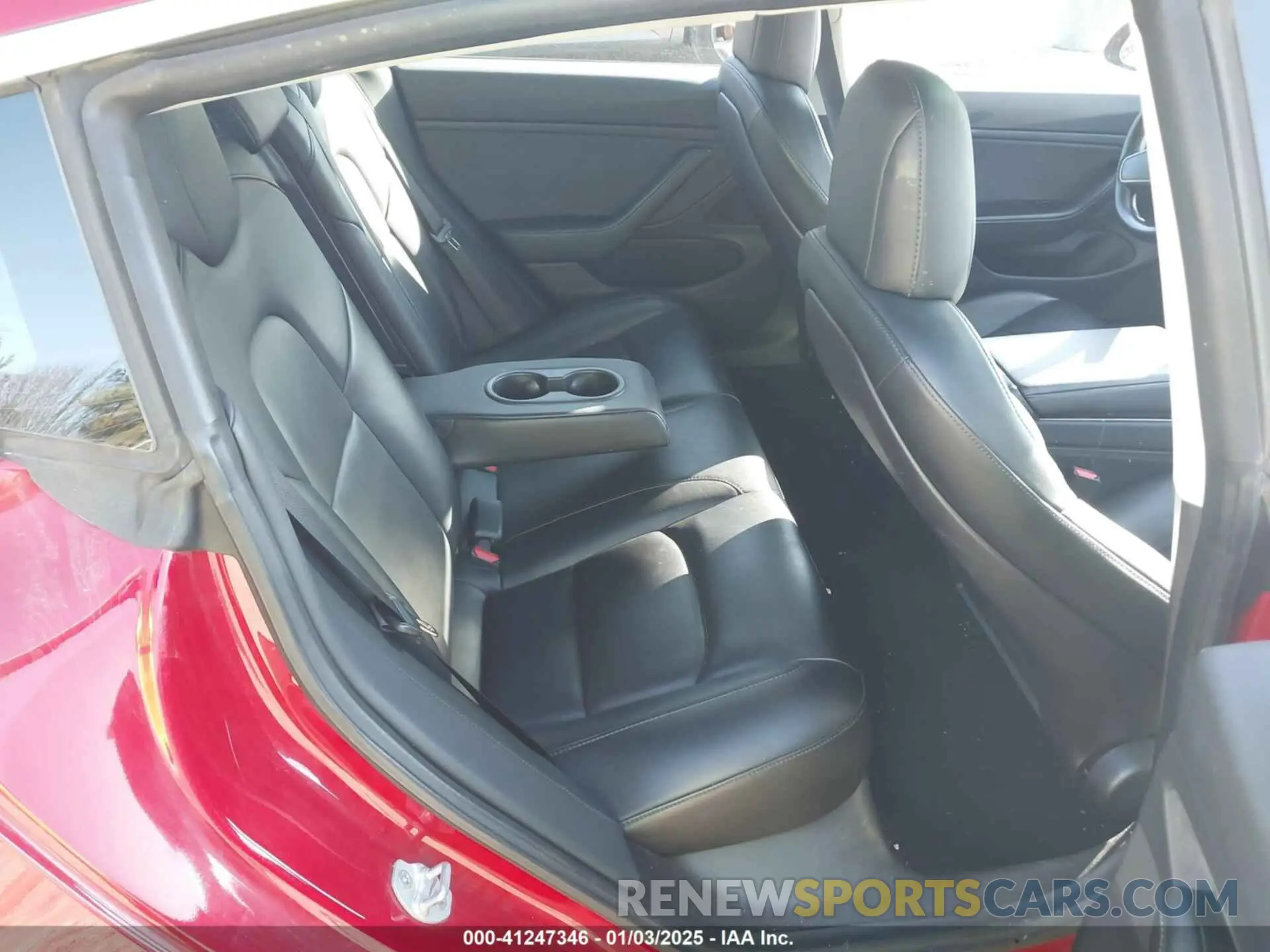 8 fotografías del automóvil dañado 5YJ3E1EA7KF307174 TESLA MODEL 3 2019