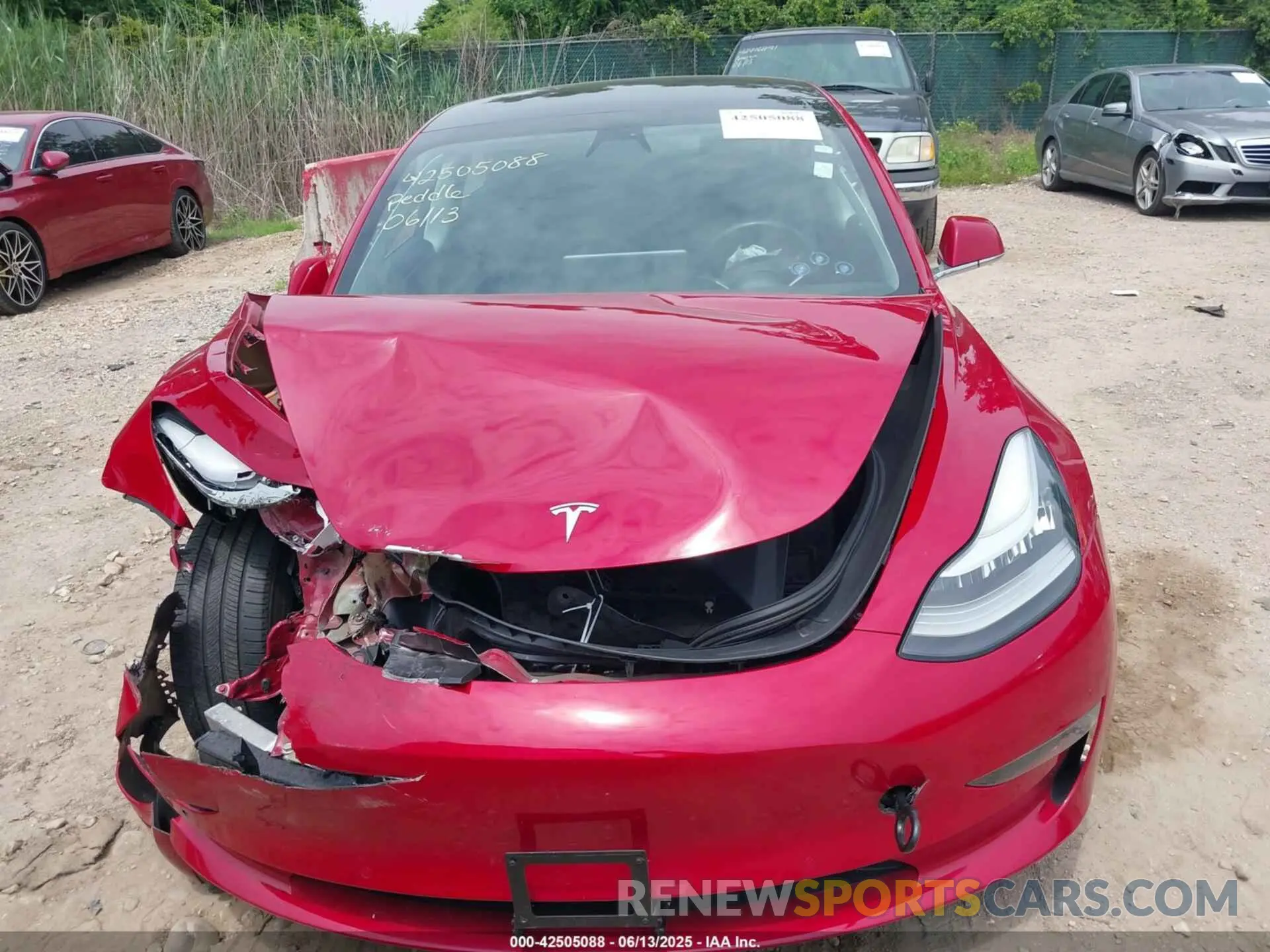 13 fotografías del automóvil dañado 5YJ3E1EA7KF308437 TESLA MODEL 3 2019