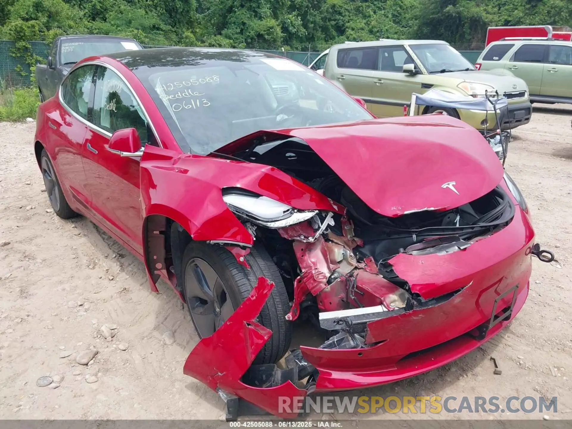 20 fotografías del automóvil dañado 5YJ3E1EA7KF308437 TESLA MODEL 3 2019
