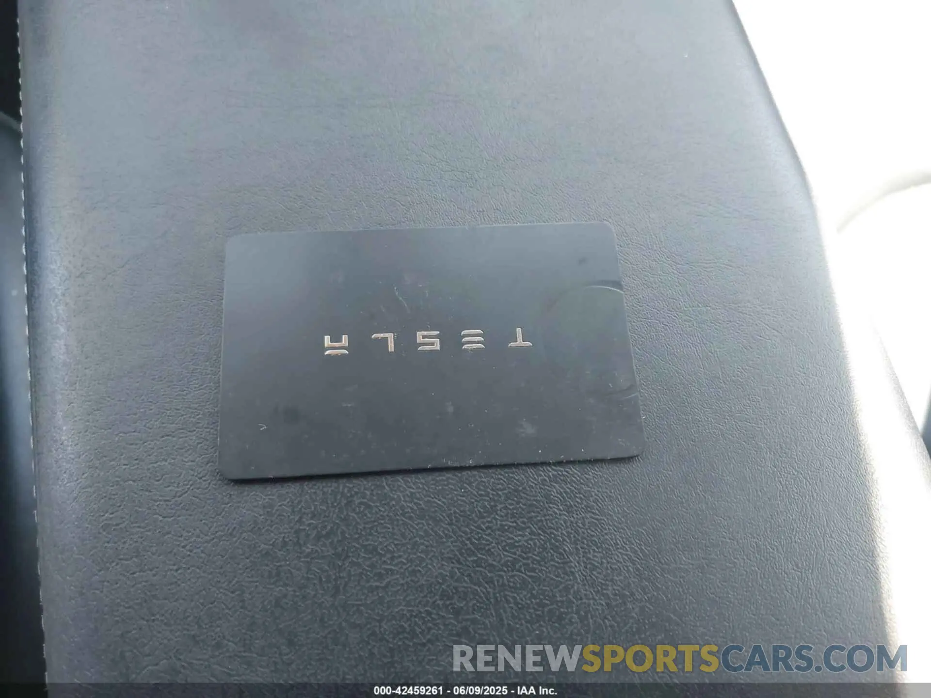 11 fotografías del automóvil dañado 5YJ3E1EA7KF308860 TESLA MODEL 3 2019