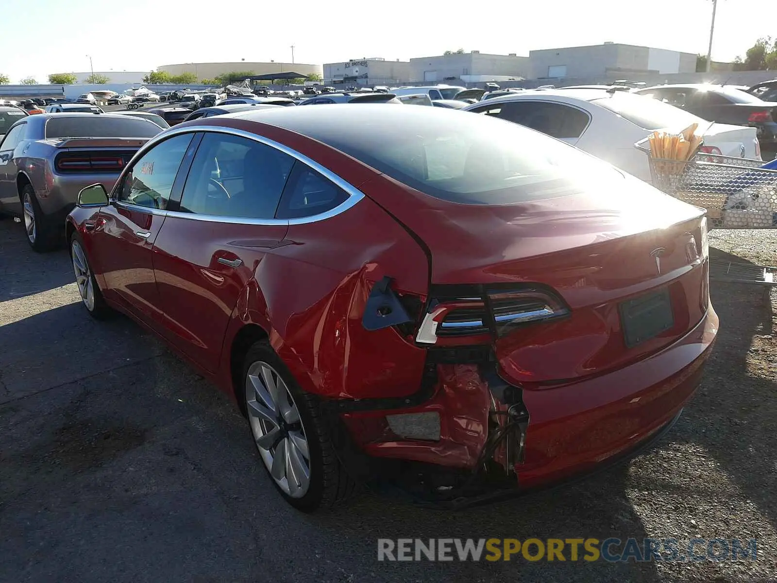 3 fotografías del automóvil dañado 5YJ3E1EA7KF311404 TESLA MODEL 3 2019