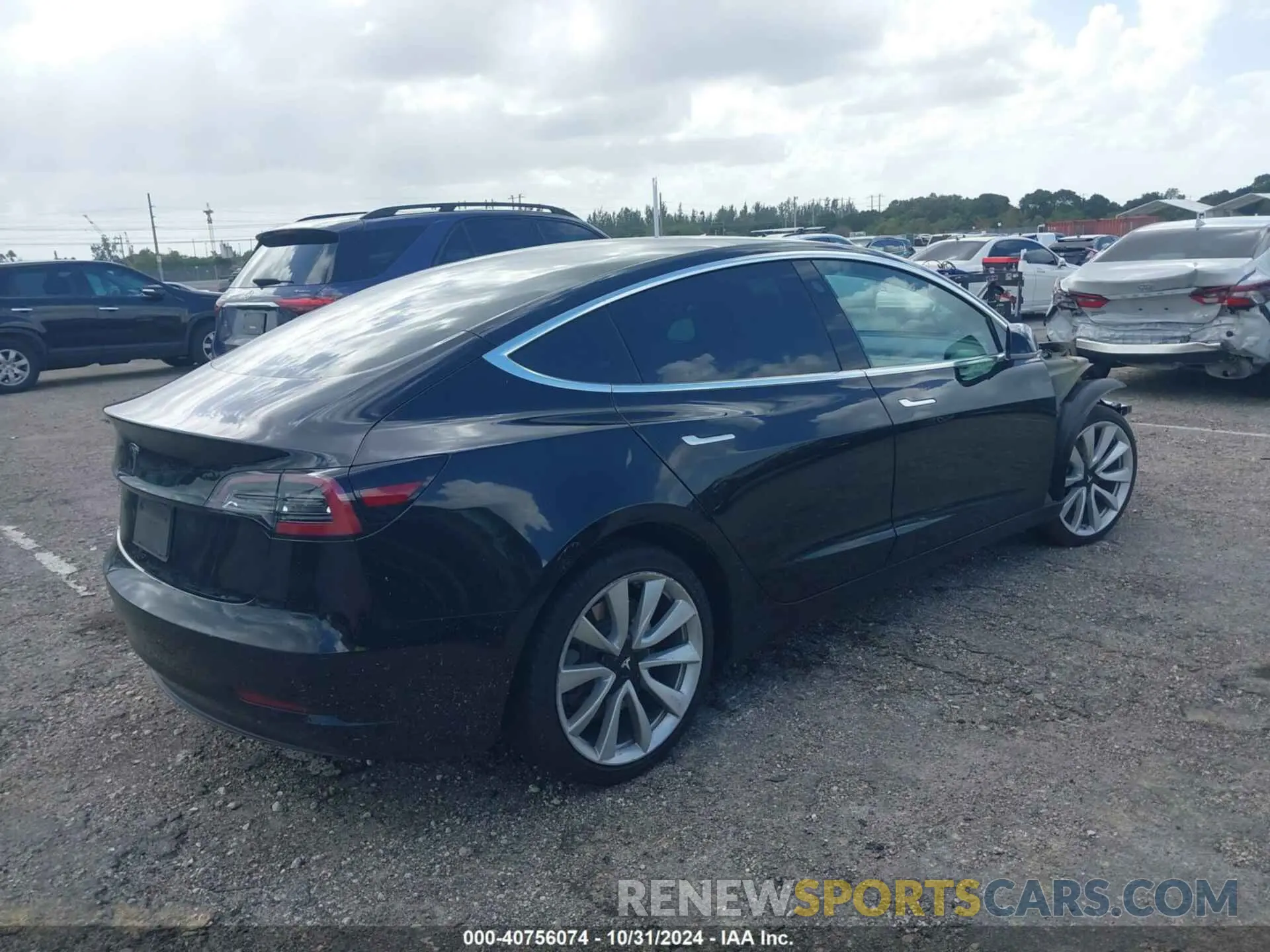 4 fotografías del automóvil dañado 5YJ3E1EA7KF324380 TESLA MODEL 3 2019
