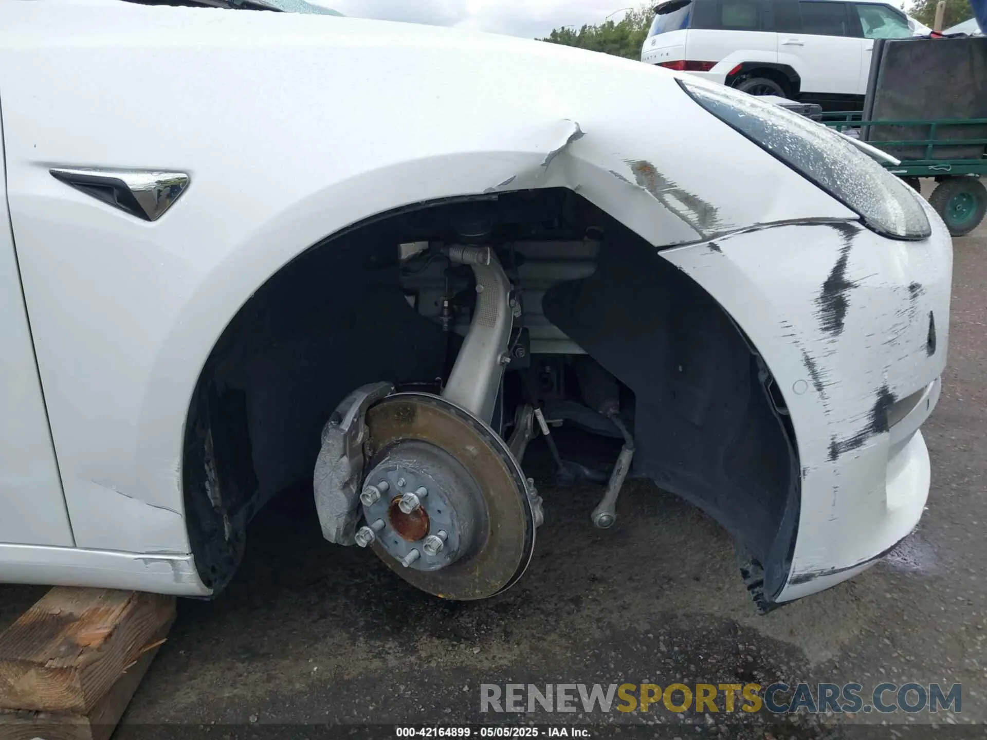 20 fotografías del automóvil dañado 5YJ3E1EA7KF326498 TESLA MODEL 3 2019
