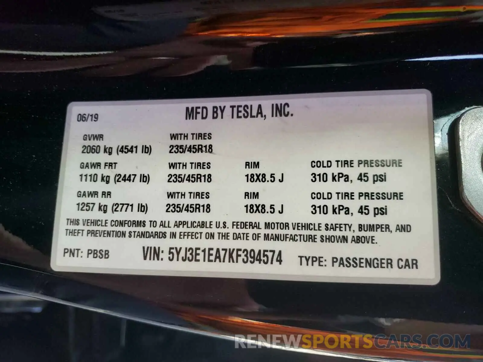 10 fotografías del automóvil dañado 5YJ3E1EA7KF394574 TESLA MODEL 3 2019