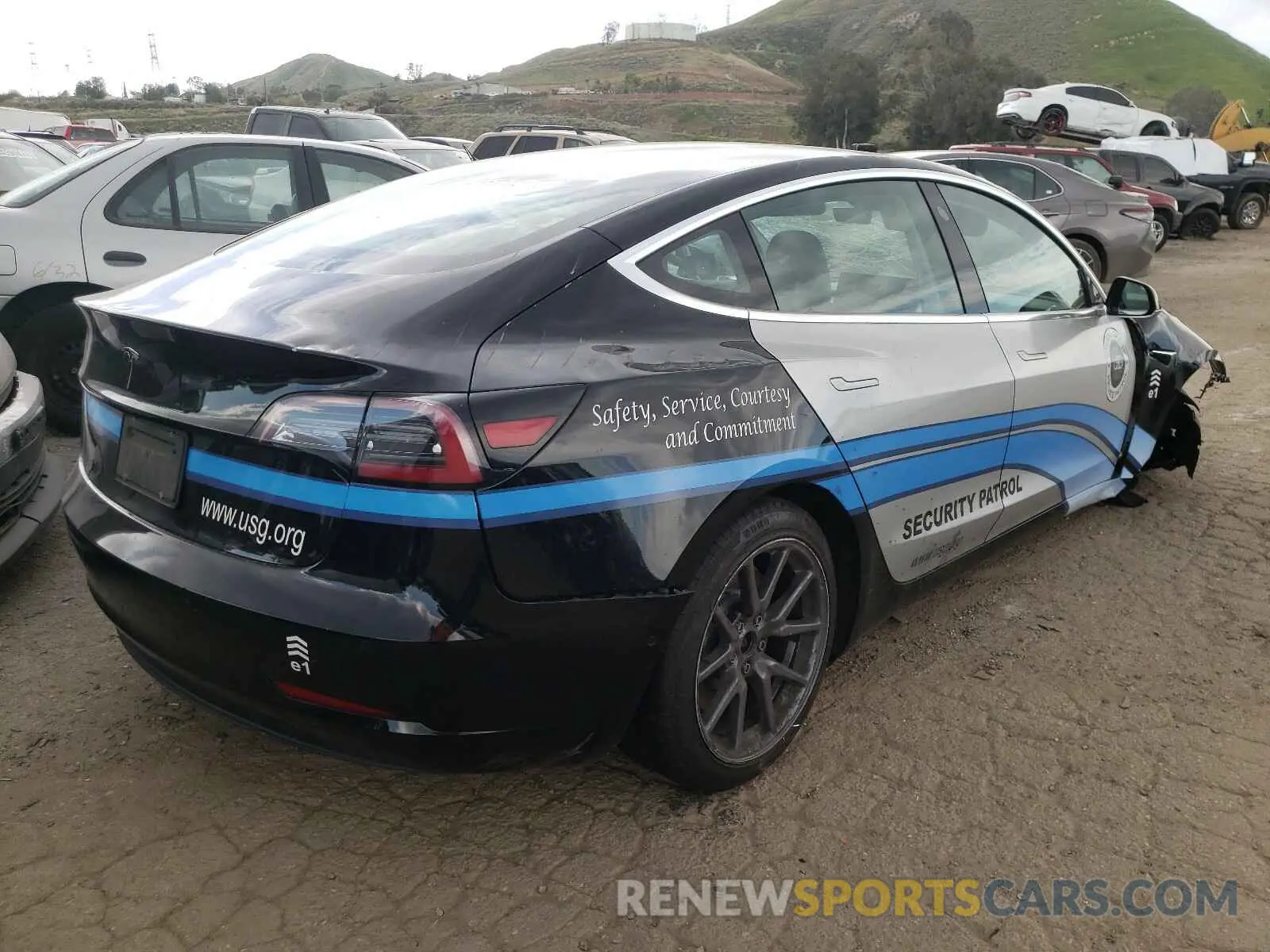 4 fotografías del automóvil dañado 5YJ3E1EA7KF394574 TESLA MODEL 3 2019