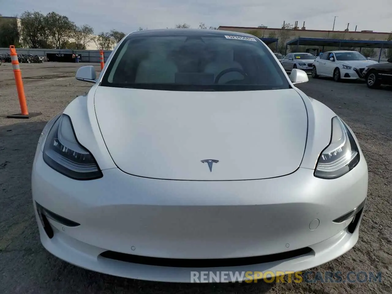 5 fotografías del automóvil dañado 5YJ3E1EA7KF417819 TESLA MODEL 3 2019