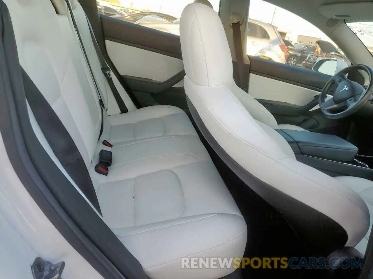 10 fotografías del automóvil dañado 5YJ3E1EA7KF419313 TESLA MODEL 3 2019