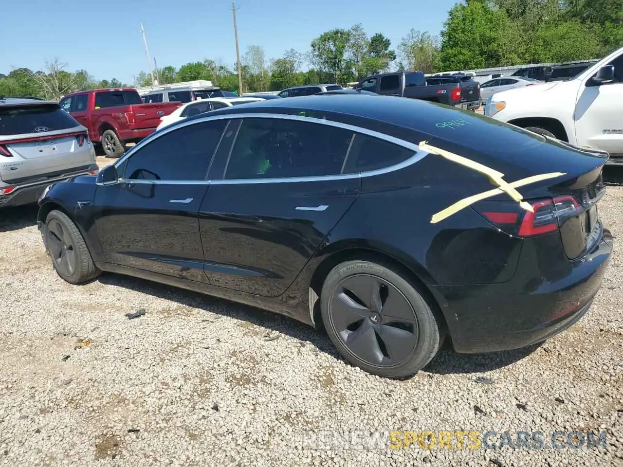2 fotografías del automóvil dañado 5YJ3E1EA7KF484369 TESLA MODEL 3 2019