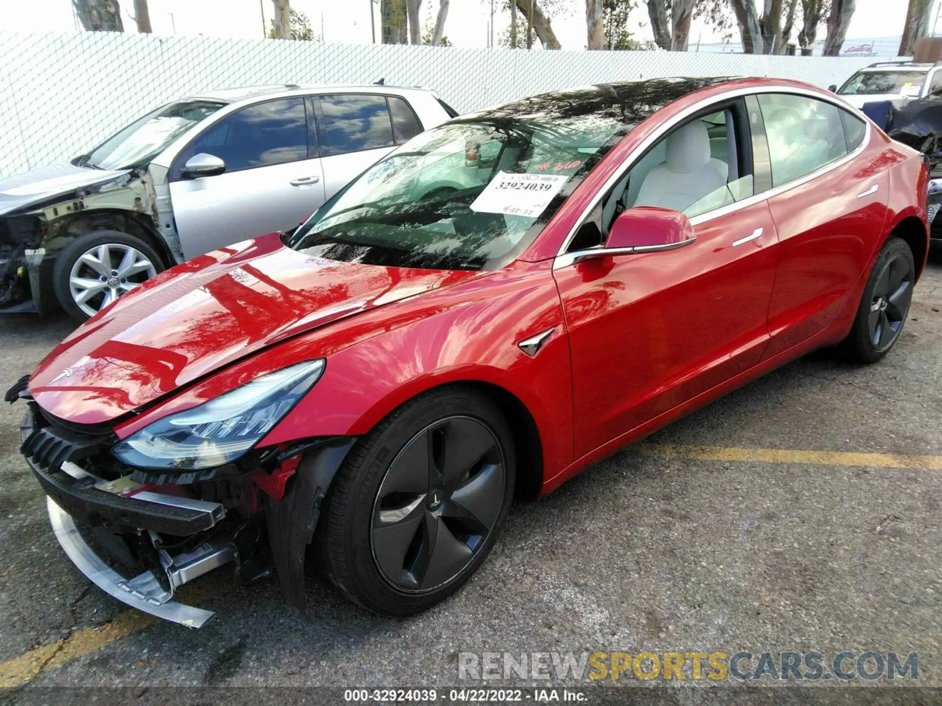 2 fotografías del automóvil dañado 5YJ3E1EA7KF536969 TESLA MODEL 3 2019
