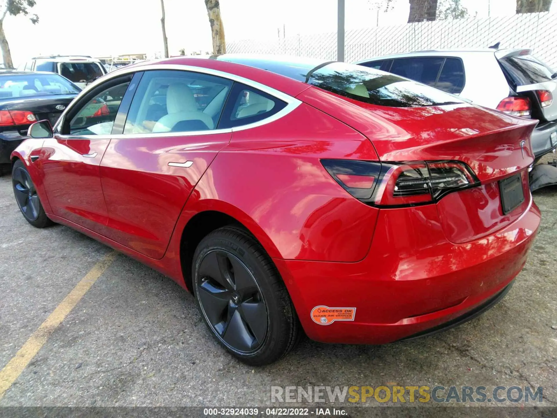 3 fotografías del automóvil dañado 5YJ3E1EA7KF536969 TESLA MODEL 3 2019
