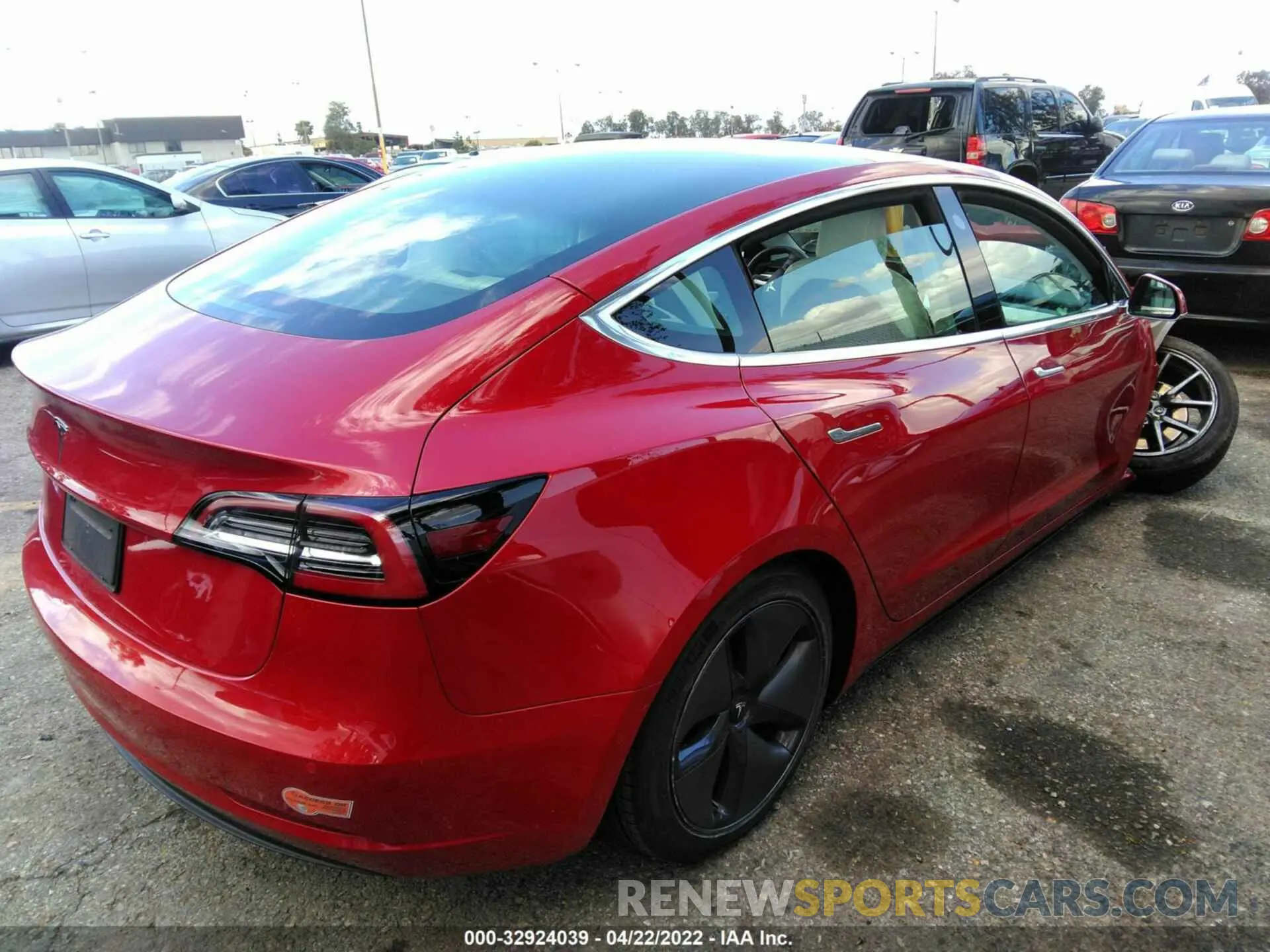 4 fotografías del automóvil dañado 5YJ3E1EA7KF536969 TESLA MODEL 3 2019
