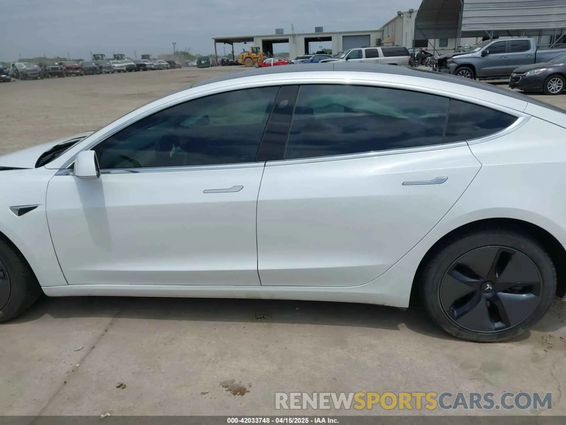 14 fotografías del automóvil dañado 5YJ3E1EA8KF299991 TESLA MODEL 3 2019