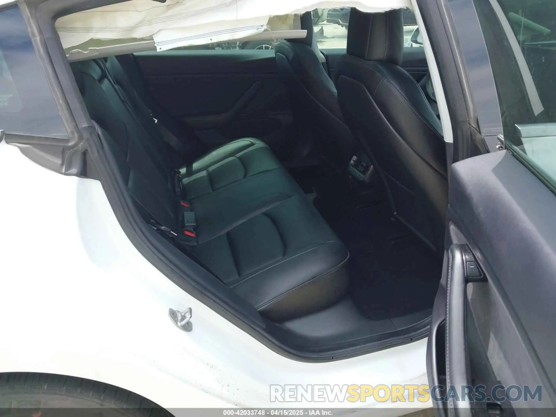 8 fotografías del automóvil dañado 5YJ3E1EA8KF299991 TESLA MODEL 3 2019