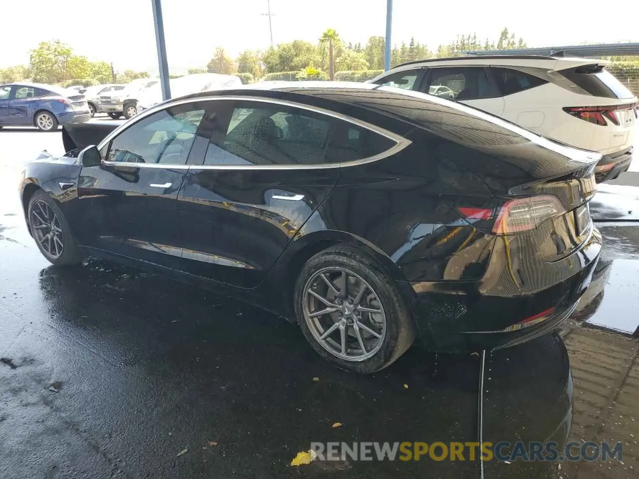 2 fotografías del automóvil dañado 5YJ3E1EA8KF305417 TESLA MODEL 3 2019
