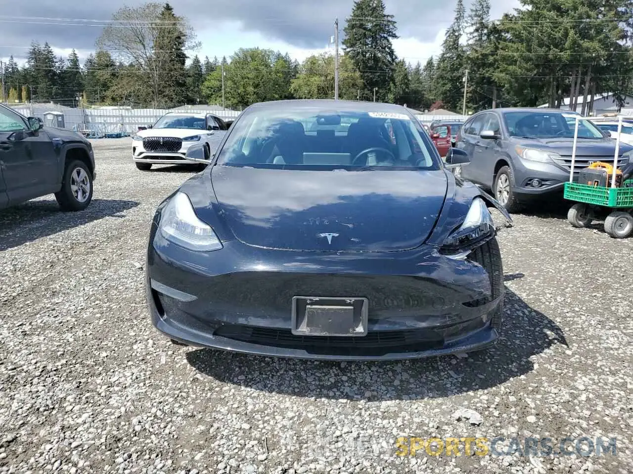 5 fotografías del automóvil dañado 5YJ3E1EA8KF305594 TESLA MODEL 3 2019
