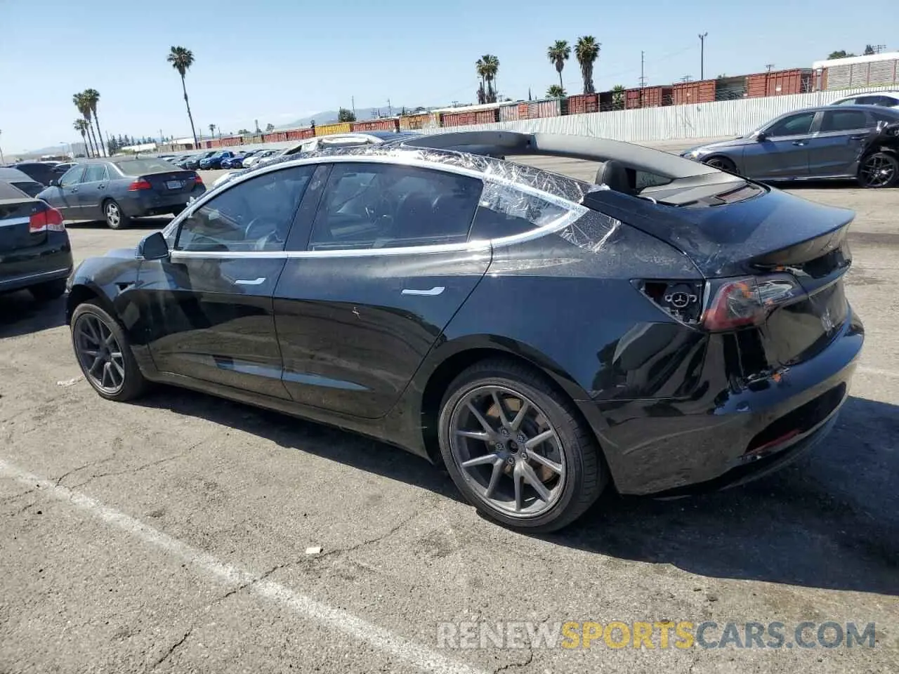 2 fotografías del automóvil dañado 5YJ3E1EA8KF306096 TESLA MODEL 3 2019
