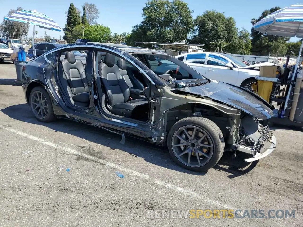 4 fotografías del automóvil dañado 5YJ3E1EA8KF306096 TESLA MODEL 3 2019