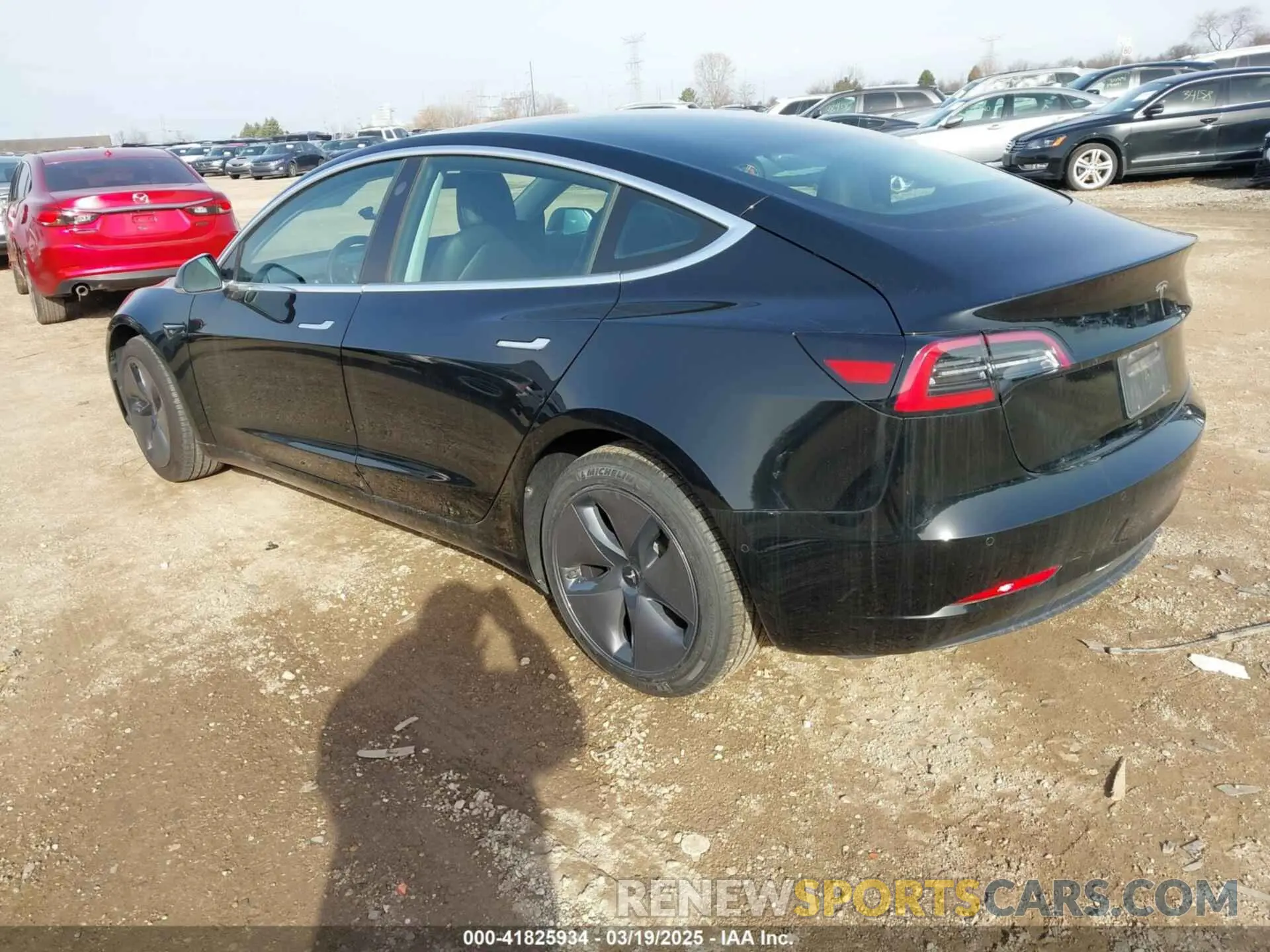 3 fotografías del automóvil dañado 5YJ3E1EA8KF306910 TESLA MODEL 3 2019