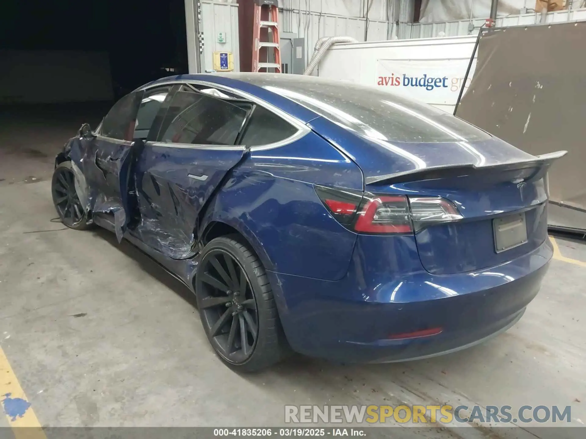3 fotografías del automóvil dañado 5YJ3E1EA8KF311623 TESLA MODEL 3 2019