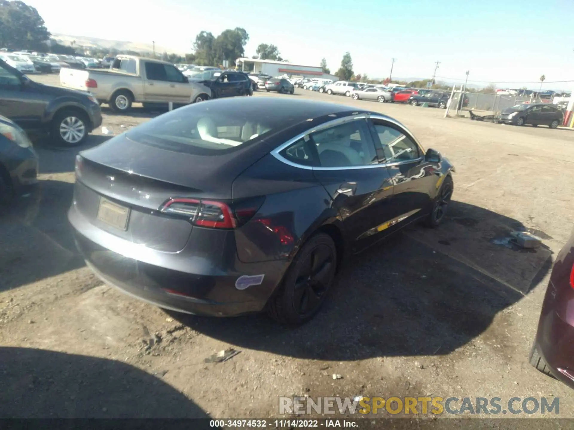 4 fotografías del automóvil dañado 5YJ3E1EA8KF323576 TESLA MODEL 3 2019