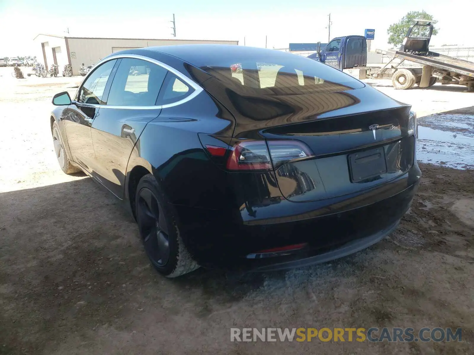 3 fotografías del automóvil dañado 5YJ3E1EA8KF325148 TESLA MODEL 3 2019