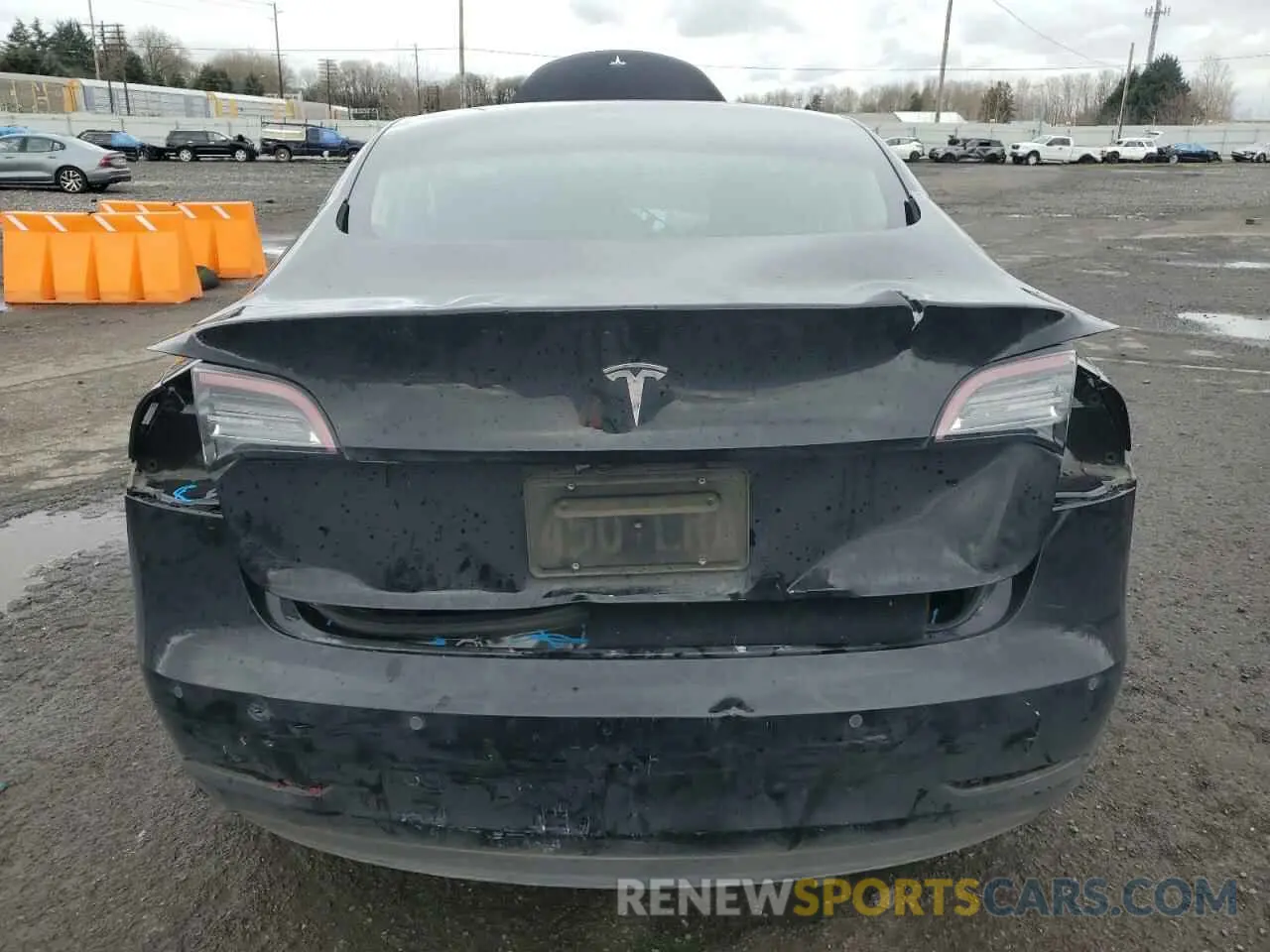 6 fotografías del automóvil dañado 5YJ3E1EA8KF394910 TESLA MODEL 3 2019