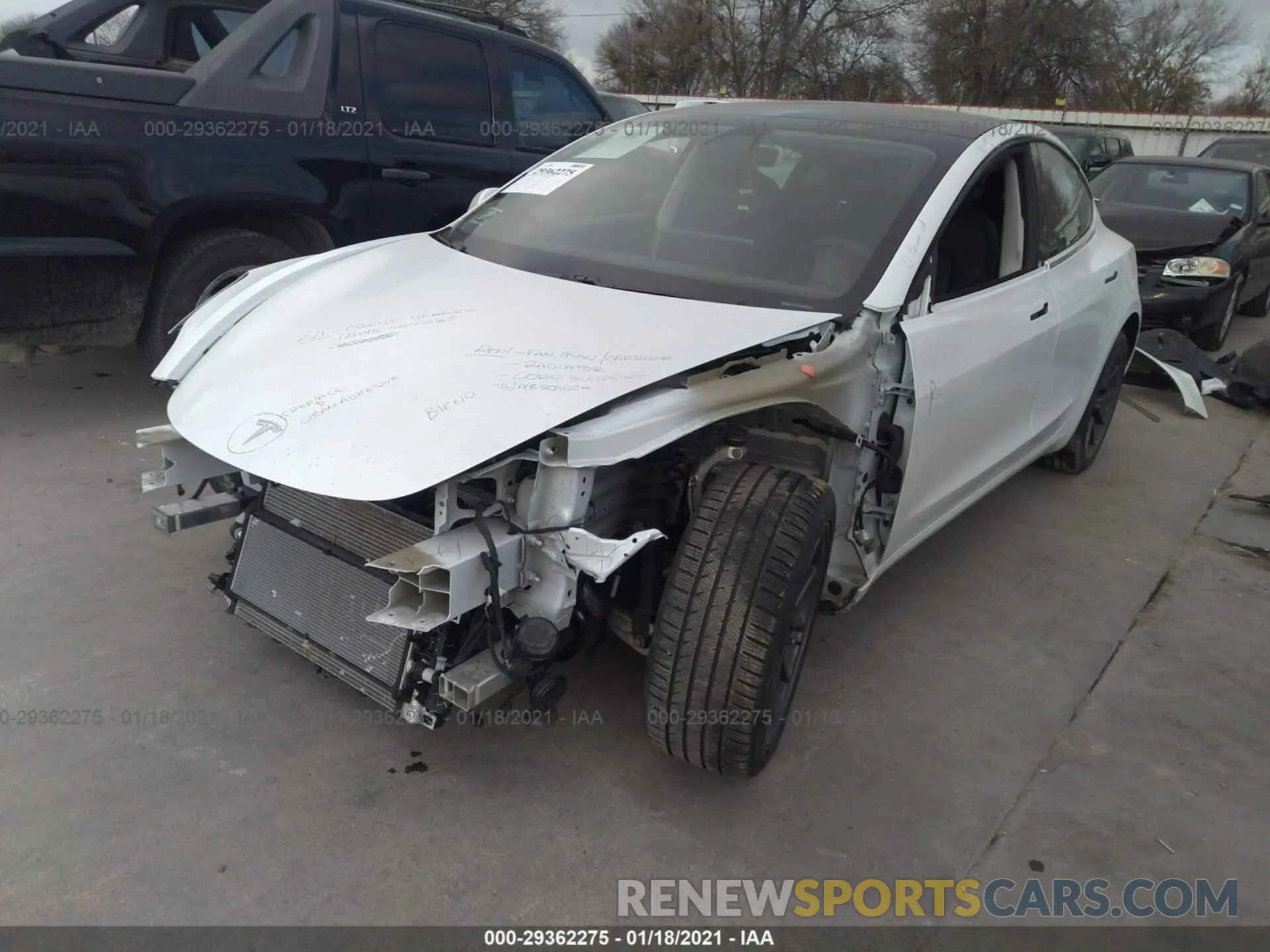 2 fotografías del automóvil dañado 5YJ3E1EA8KF396995 TESLA MODEL 3 2019