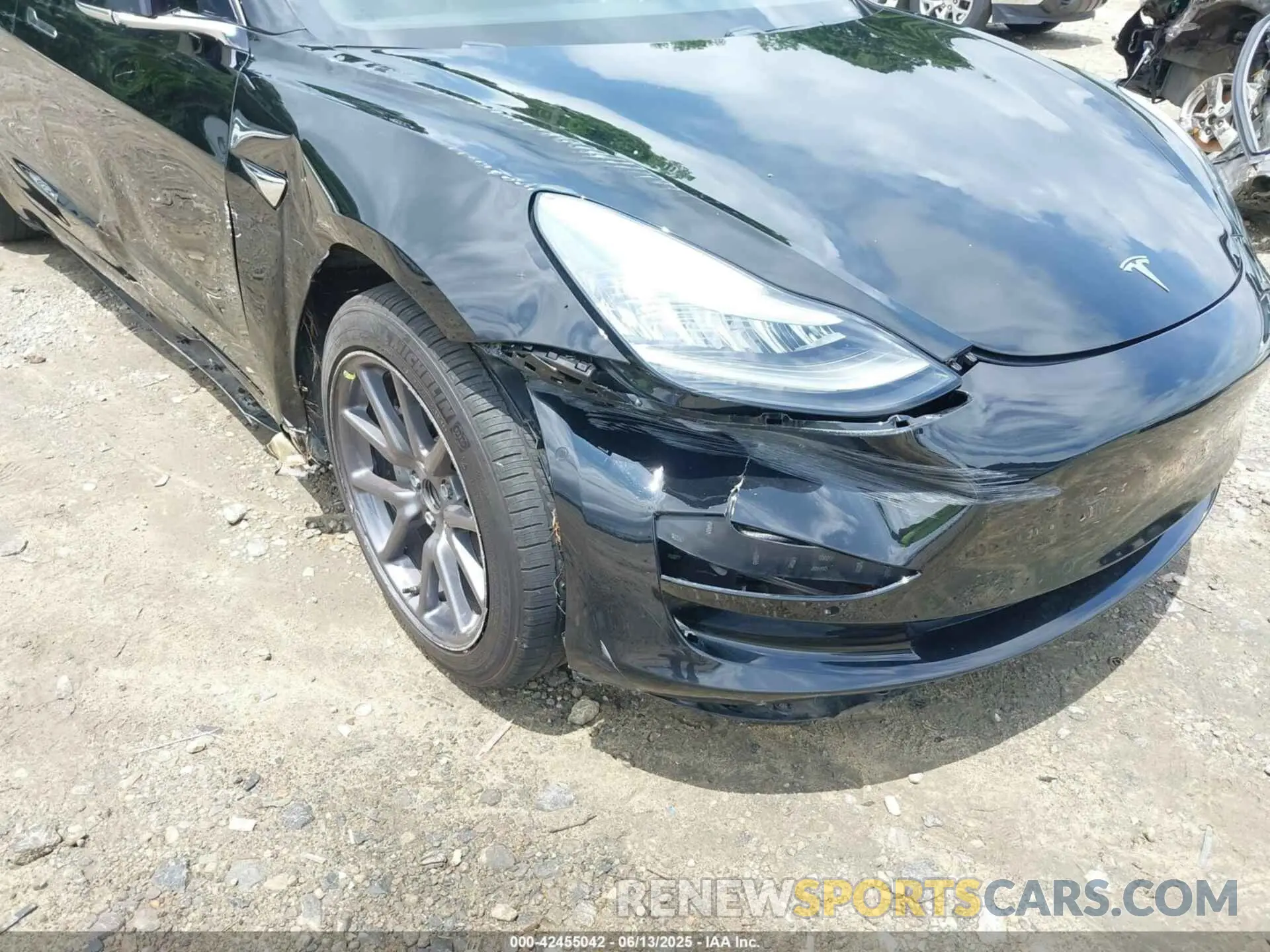 19 fotografías del automóvil dañado 5YJ3E1EA8KF399881 TESLA MODEL 3 2019