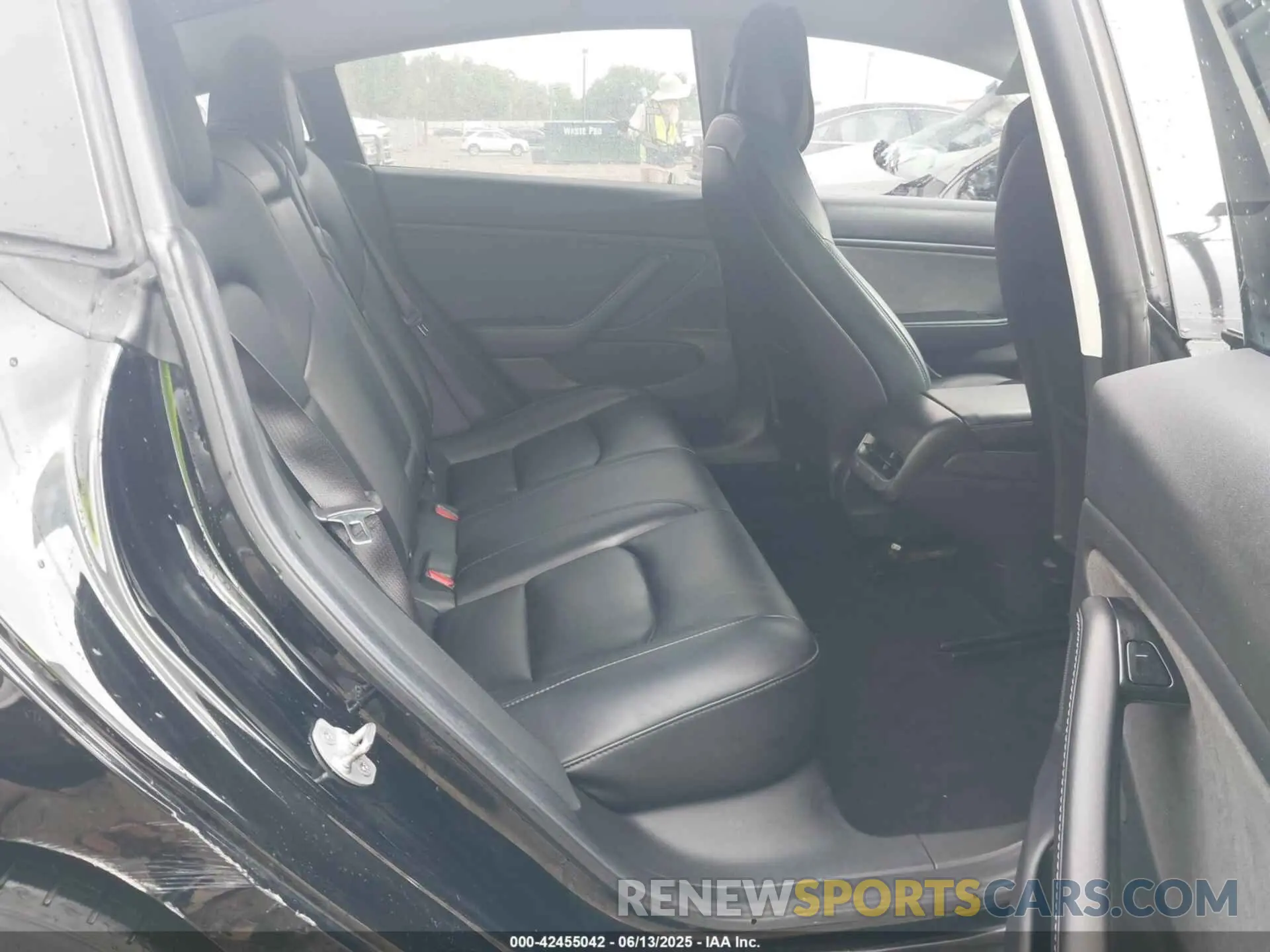 8 fotografías del automóvil dañado 5YJ3E1EA8KF399881 TESLA MODEL 3 2019