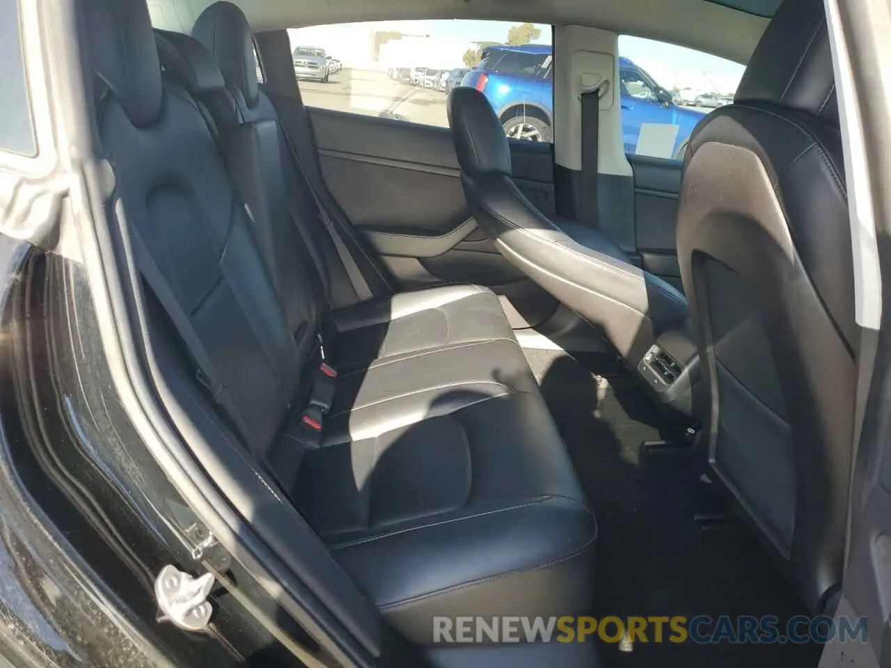11 fotografías del automóvil dañado 5YJ3E1EA8KF424584 TESLA MODEL 3 2019