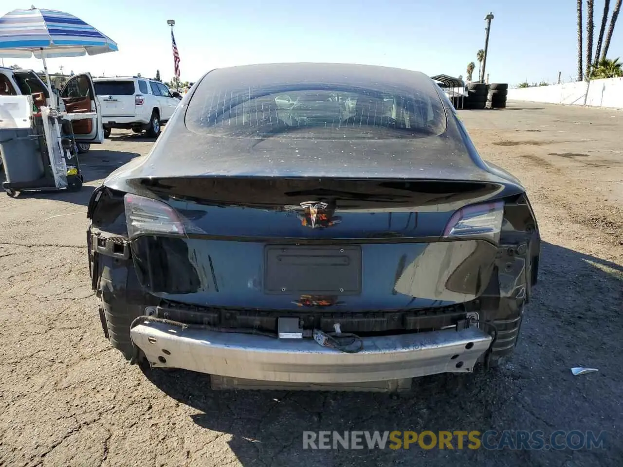 6 fotografías del automóvil dañado 5YJ3E1EA8KF425332 TESLA MODEL 3 2019