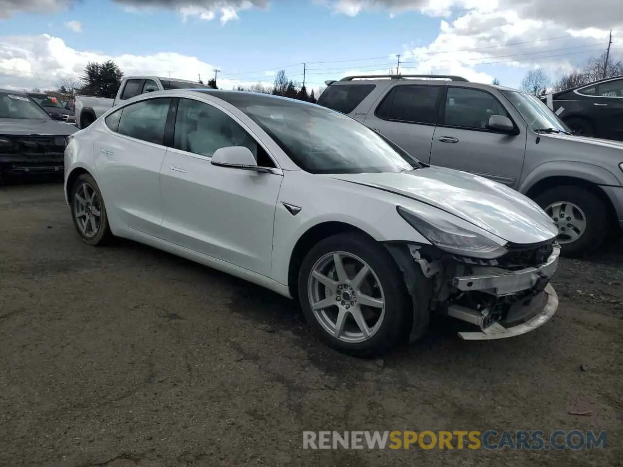 4 fotografías del automóvil dañado 5YJ3E1EA8KF429400 TESLA MODEL 3 2019