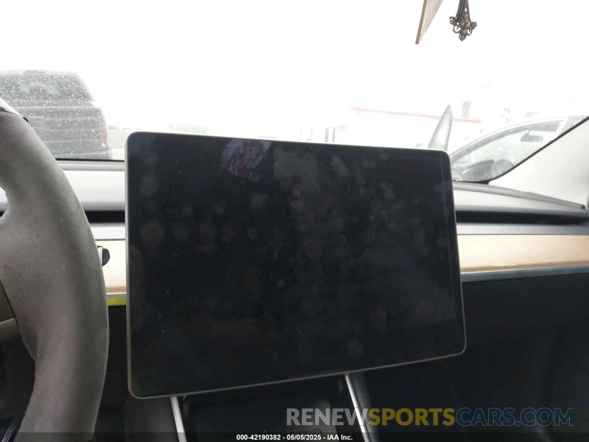 17 fotografías del automóvil dañado 5YJ3E1EA8KF447914 TESLA MODEL 3 2019