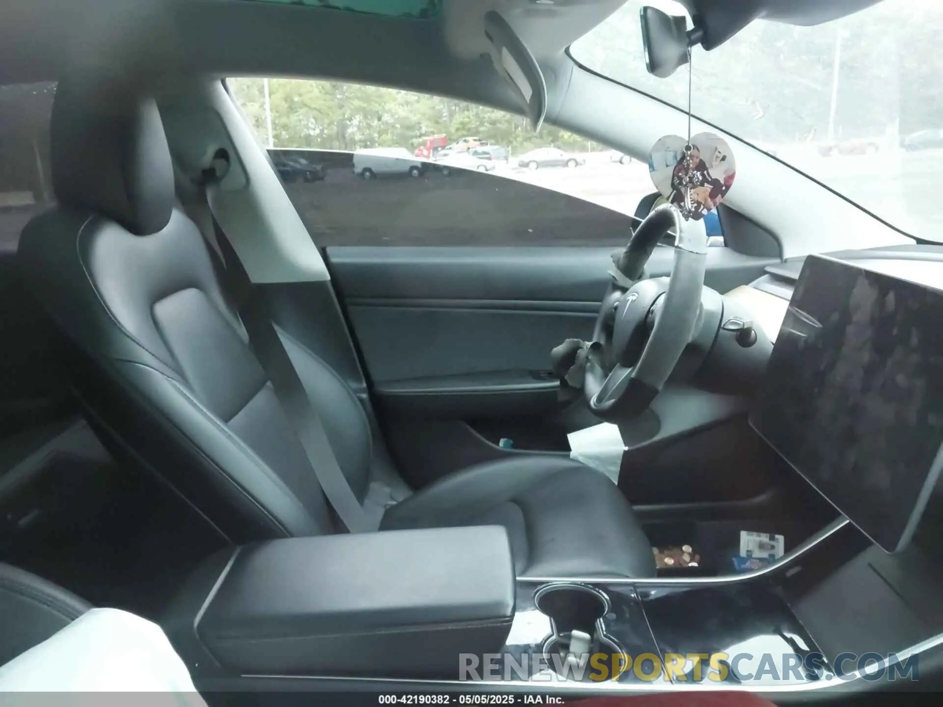 5 fotografías del automóvil dañado 5YJ3E1EA8KF447914 TESLA MODEL 3 2019