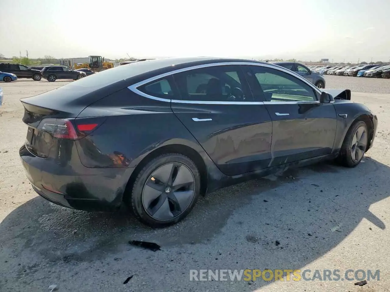 3 fotografías del automóvil dañado 5YJ3E1EA9KF193033 TESLA MODEL 3 2019