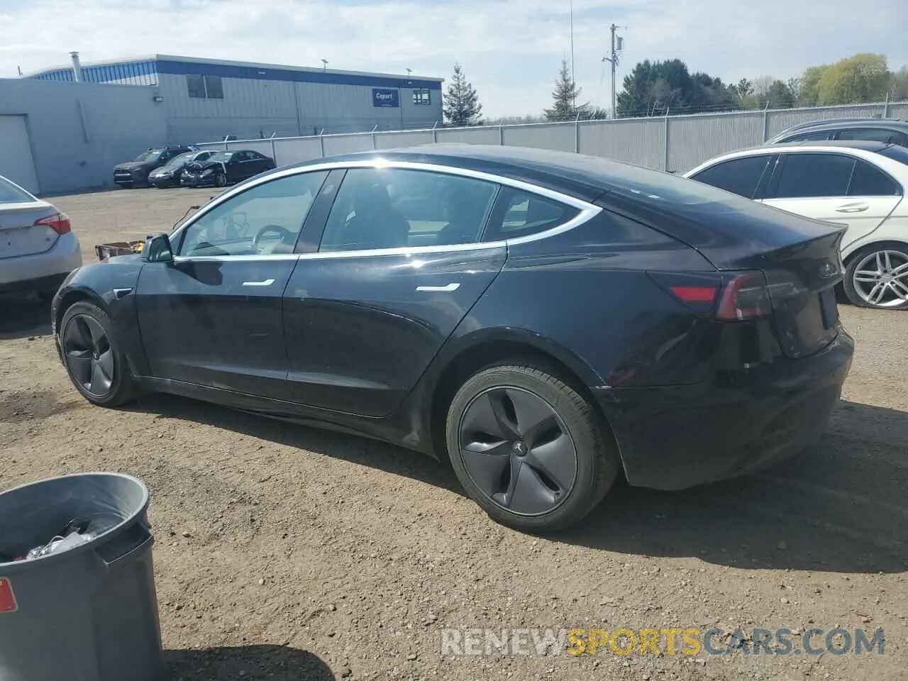 2 fotografías del automóvil dañado 5YJ3E1EA9KF321593 TESLA MODEL 3 2019