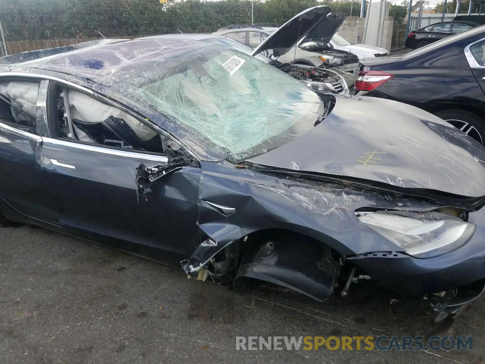 9 fotografías del automóvil dañado 5YJ3E1EA9KF325546 TESLA MODEL 3 2019