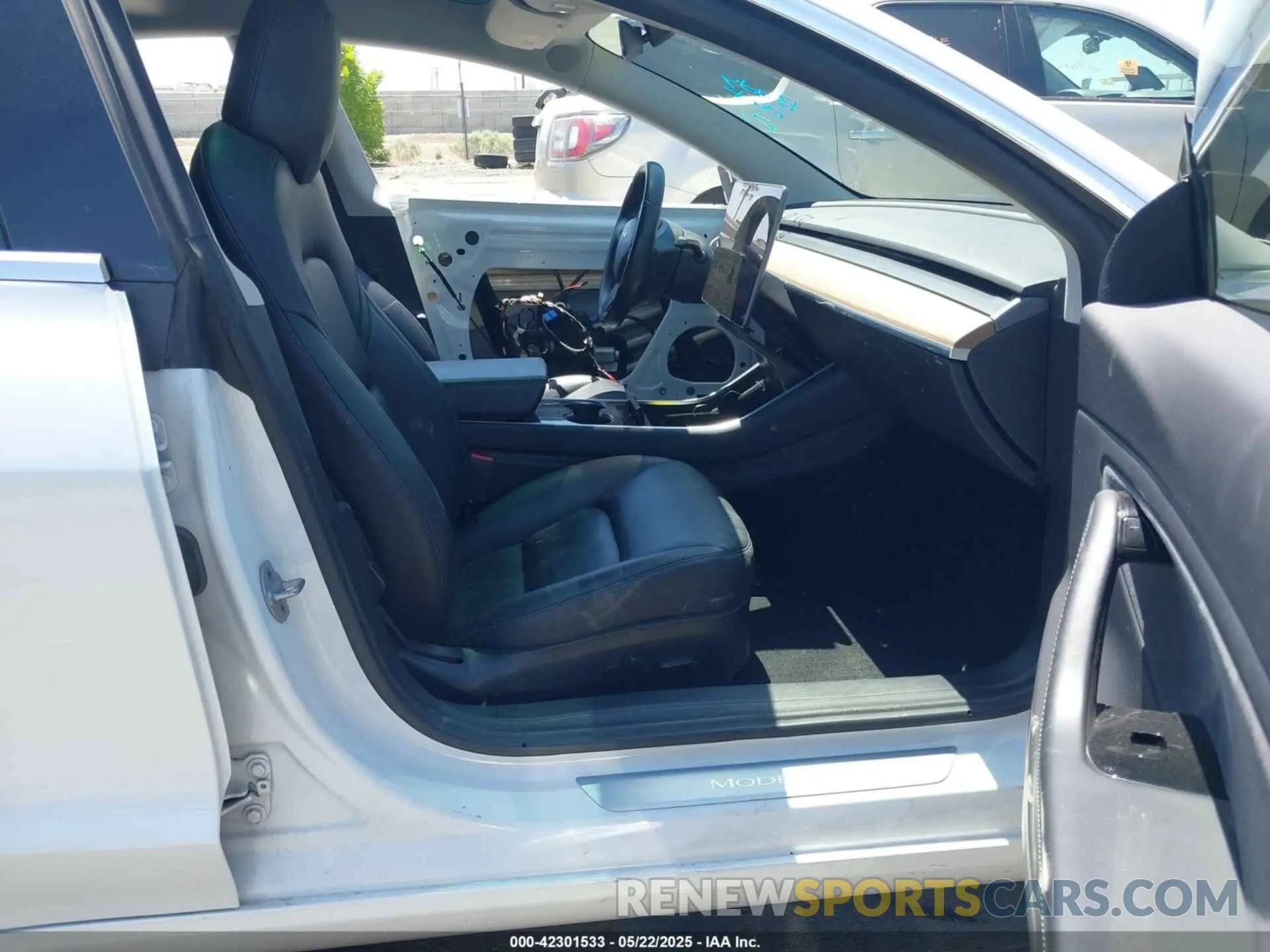 5 fotografías del automóvil dañado 5YJ3E1EA9KF337499 TESLA MODEL 3 2019