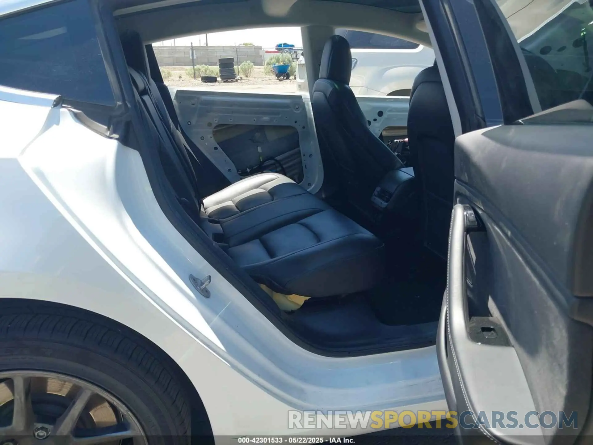 8 fotografías del automóvil dañado 5YJ3E1EA9KF337499 TESLA MODEL 3 2019