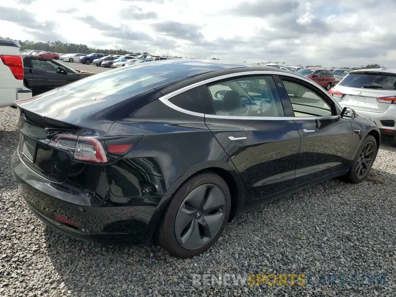 3 fotografías del automóvil dañado 5YJ3E1EA9KF337597 TESLA MODEL 3 2019
