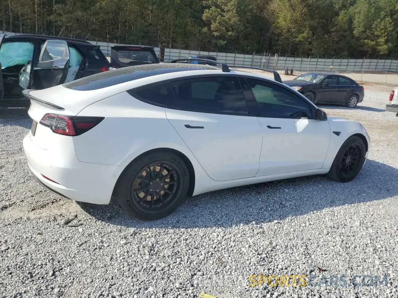 3 fotografías del automóvil dañado 5YJ3E1EA9KF464348 TESLA MODEL 3 2019