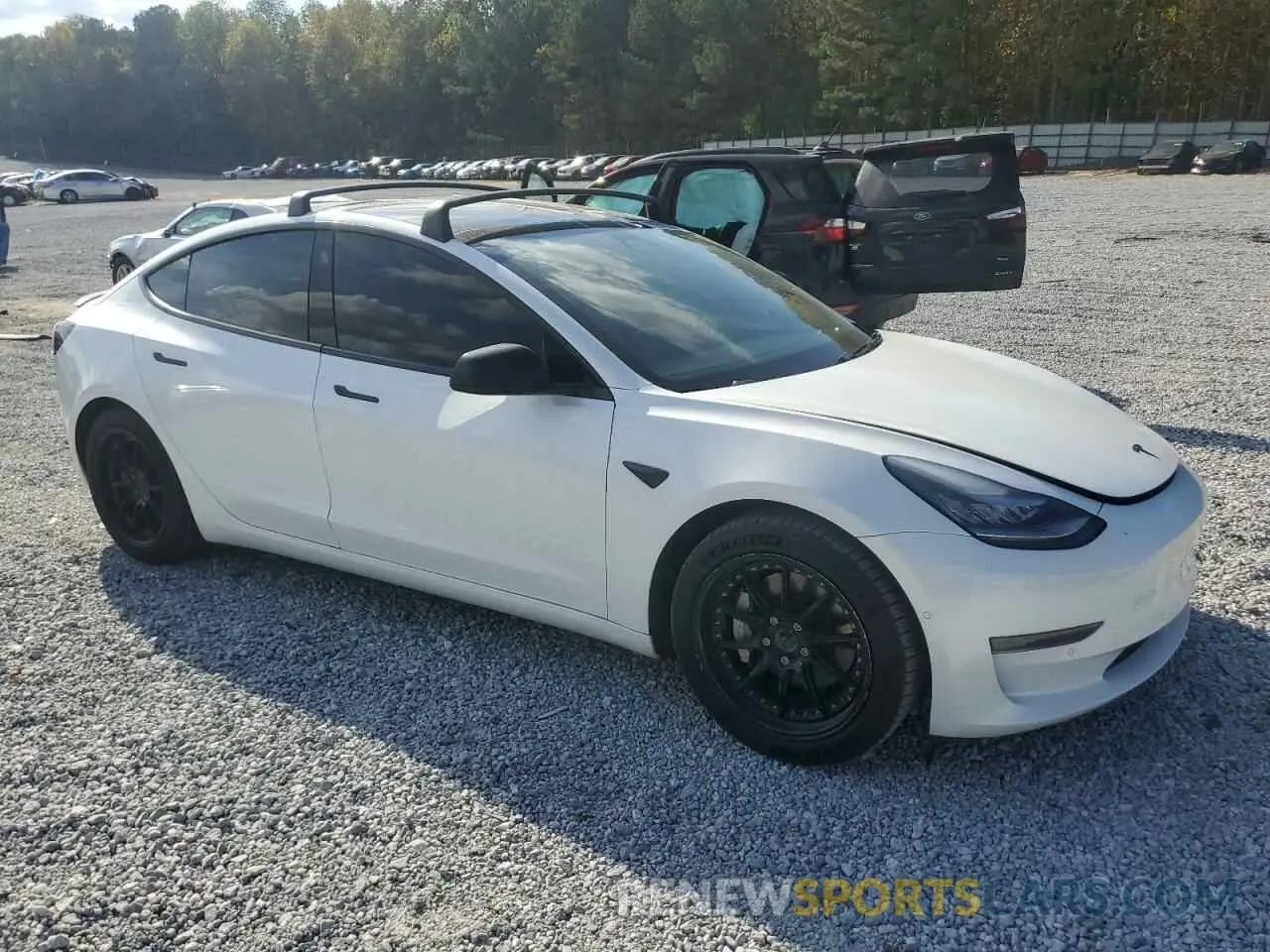 4 fotografías del automóvil dañado 5YJ3E1EA9KF464348 TESLA MODEL 3 2019