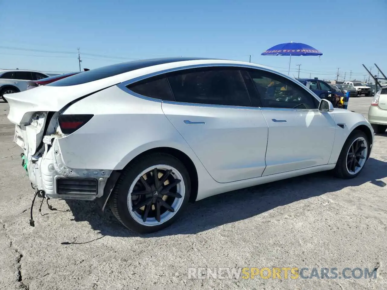 3 fotografías del automóvil dañado 5YJ3E1EA9KF466827 TESLA MODEL 3 2019