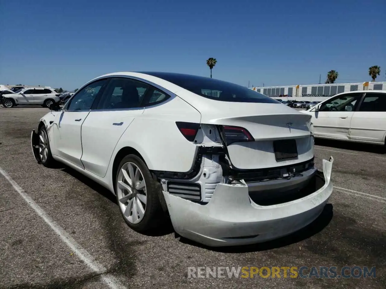 3 fotografías del automóvil dañado 5YJ3E1EA9KF472496 TESLA MODEL 3 2019