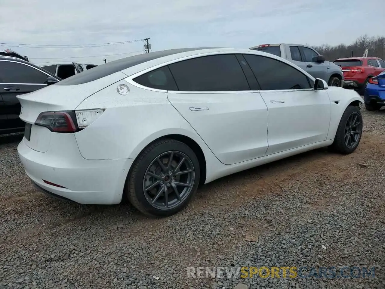 3 fotografías del automóvil dañado 5YJ3E1EA9KF482607 TESLA MODEL 3 2019