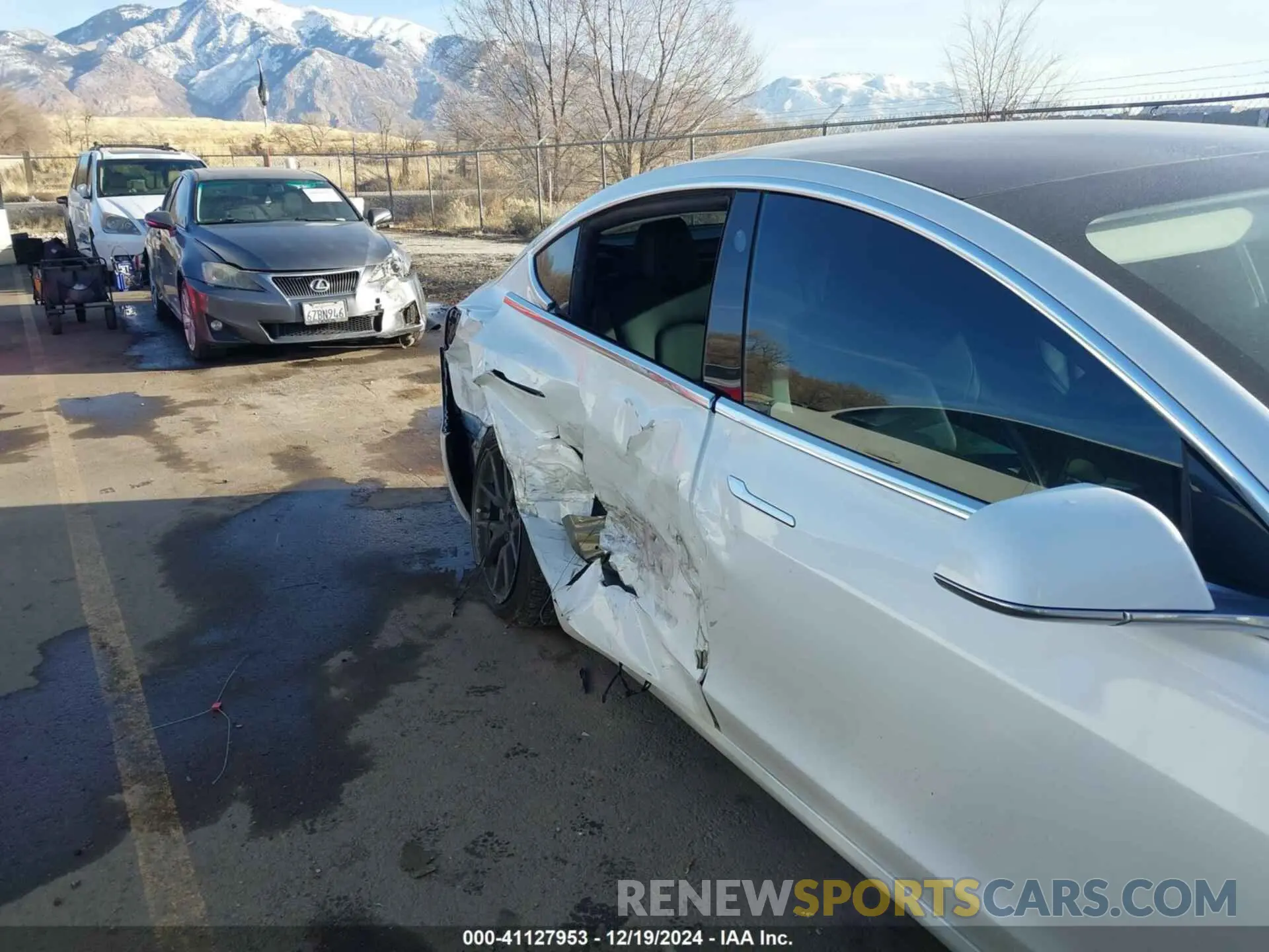 6 fotografías del automóvil dañado 5YJ3E1EA9KF483711 TESLA MODEL 3 2019