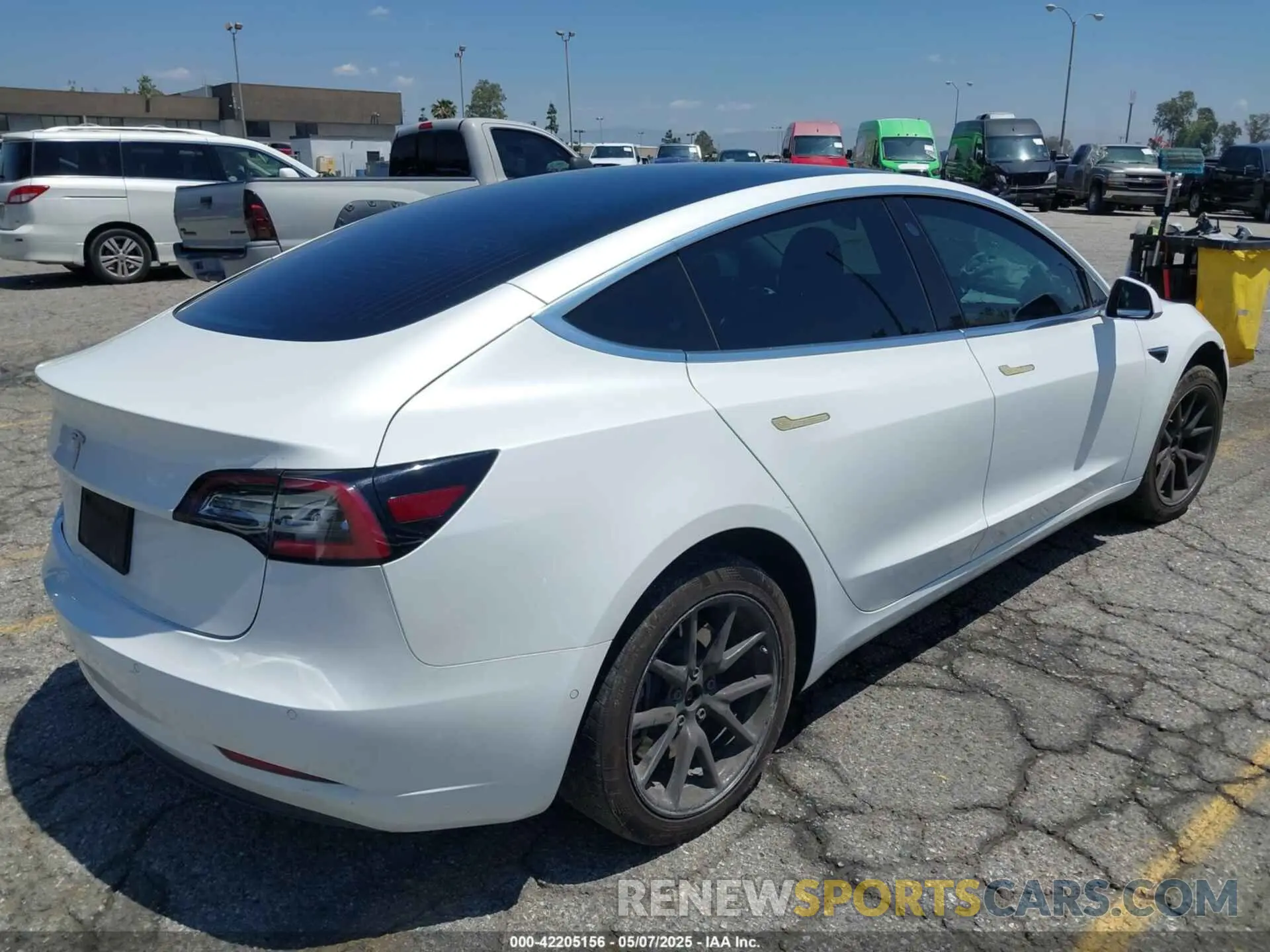 4 fotografías del automóvil dañado 5YJ3E1EA9KF485278 TESLA MODEL 3 2019