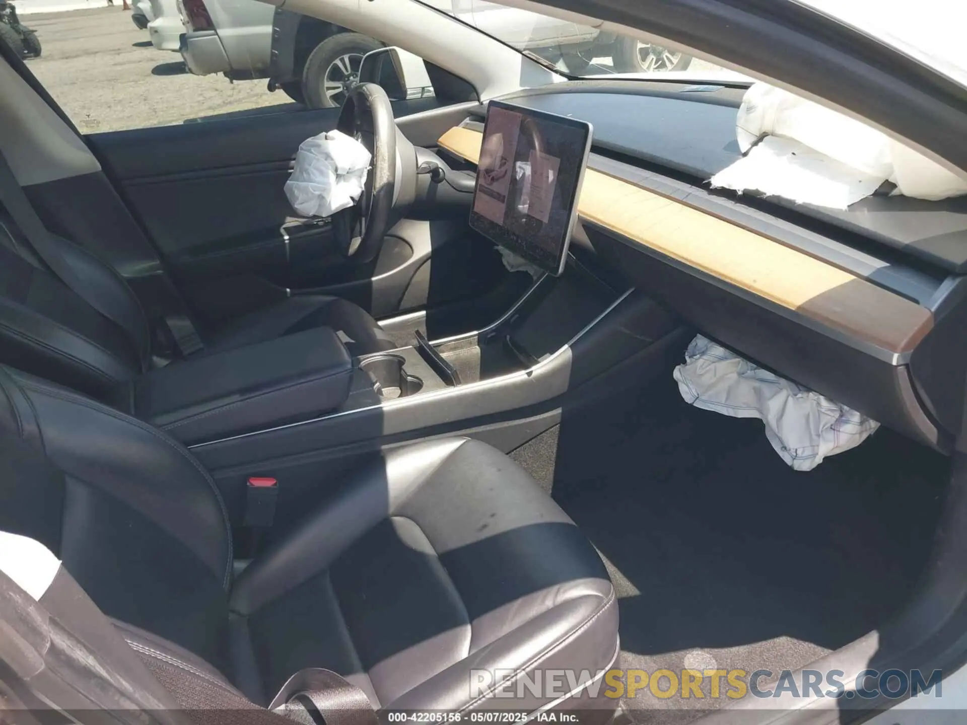 5 fotografías del automóvil dañado 5YJ3E1EA9KF485278 TESLA MODEL 3 2019