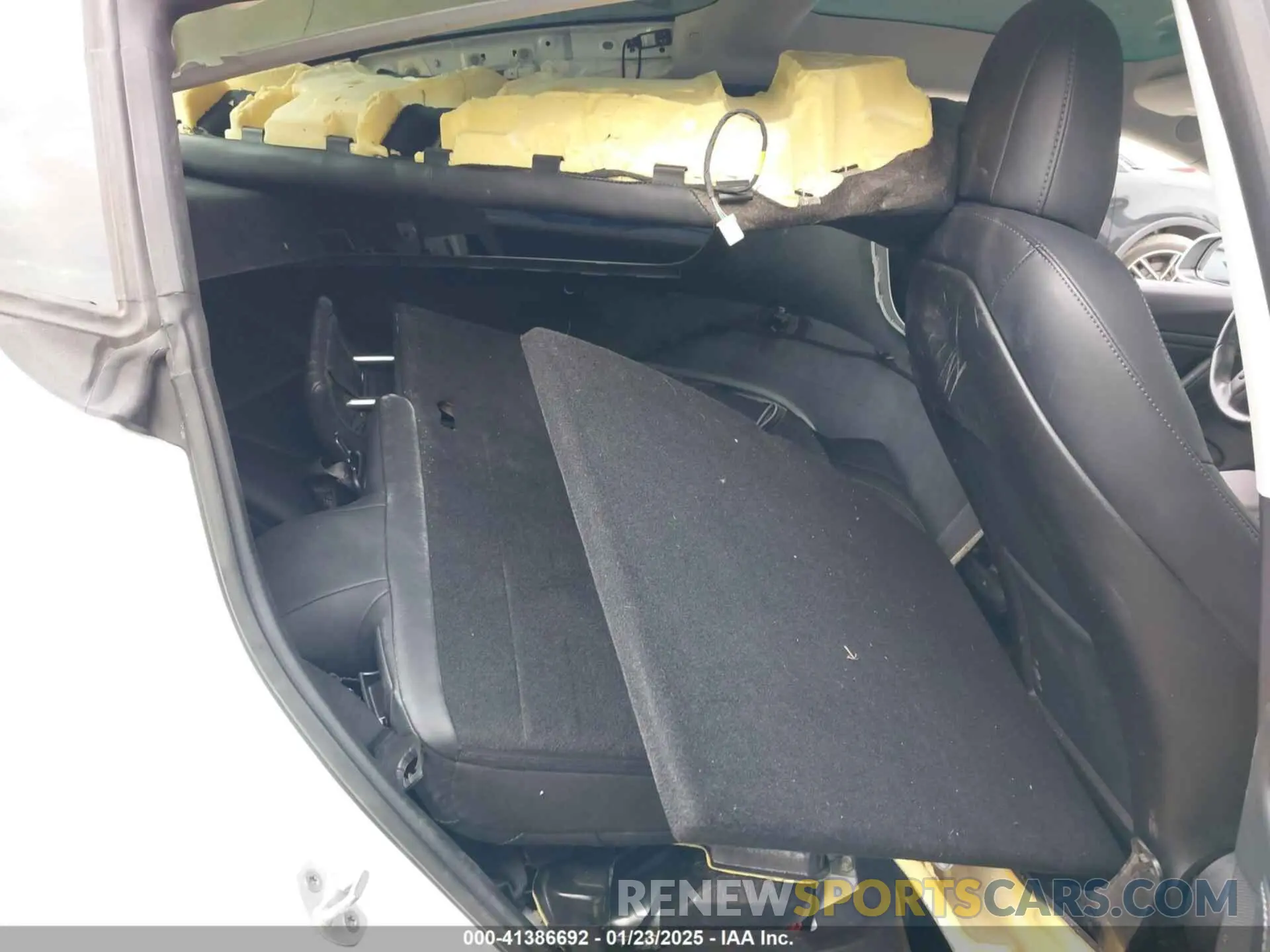 8 fotografías del automóvil dañado 5YJ3E1EAXKF299958 TESLA MODEL 3 2019