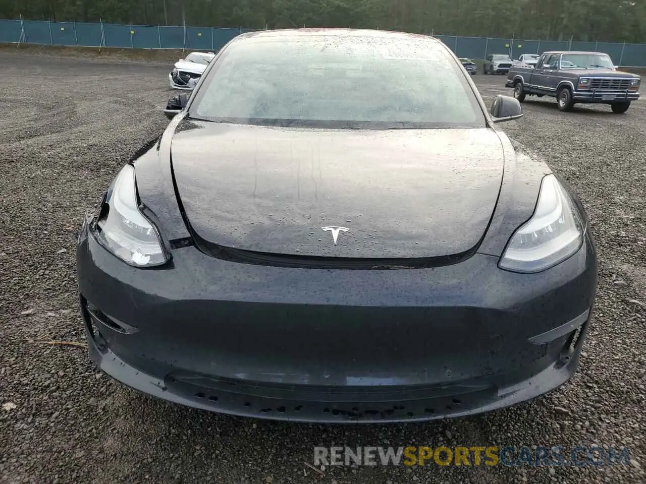 5 fotografías del automóvil dañado 5YJ3E1EAXKF305080 TESLA MODEL 3 2019